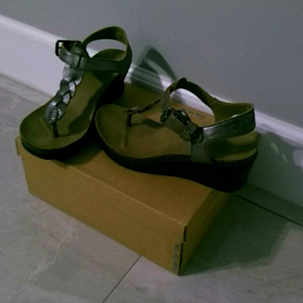 Wedge sandal